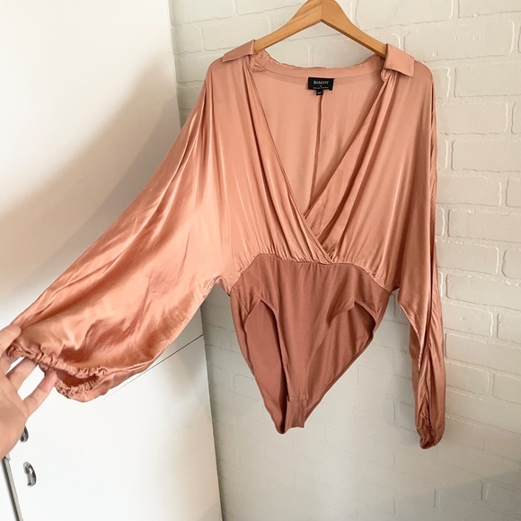 Revolve x Isabella Wrap Bodysuit Bronze Peach Satin Balloon sleeve Sz XXL - Picture 7 of 14